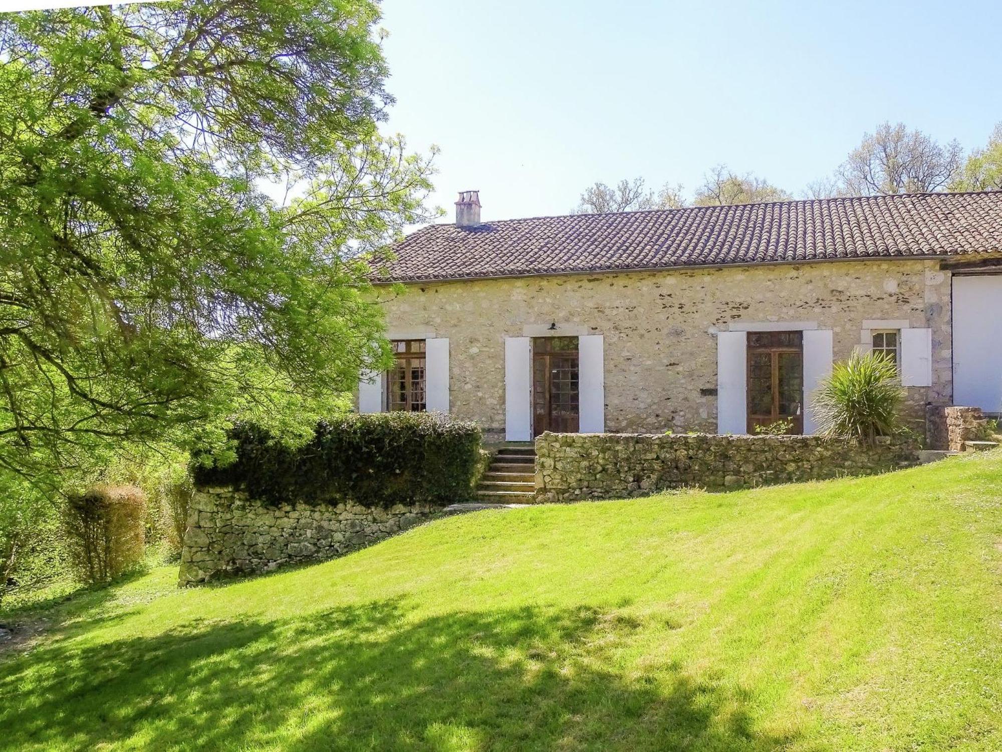 Warm Mansion With Swimming Pool In Sigoul S Villa Pomport Buitenkant foto