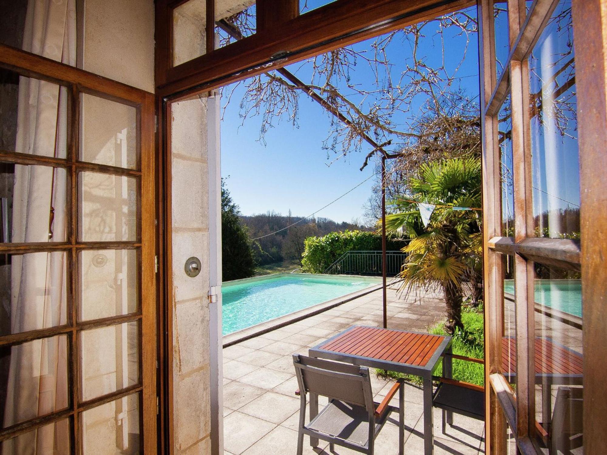 Warm Mansion With Swimming Pool In Sigoul S Villa Pomport Buitenkant foto